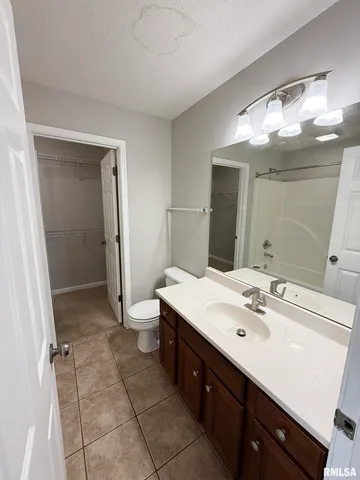 $2,499 | 2119 West Miners Drive, Dunlap, IL 61525