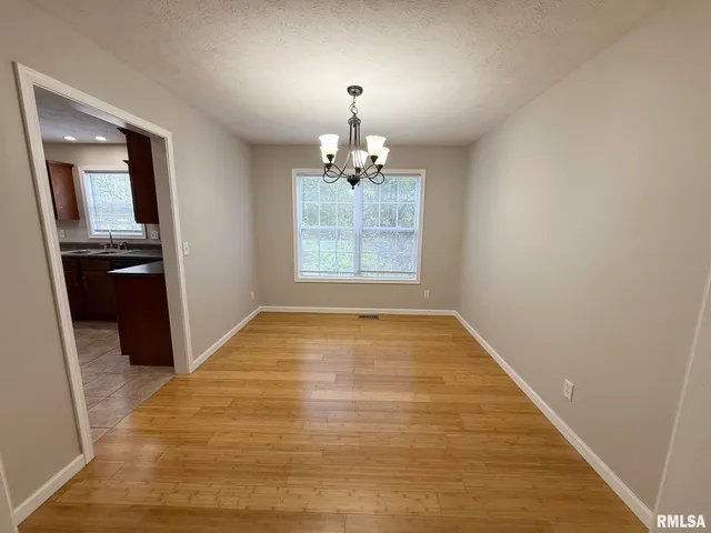 $2,499 | 2119 West Miners Drive, Dunlap, IL 61525