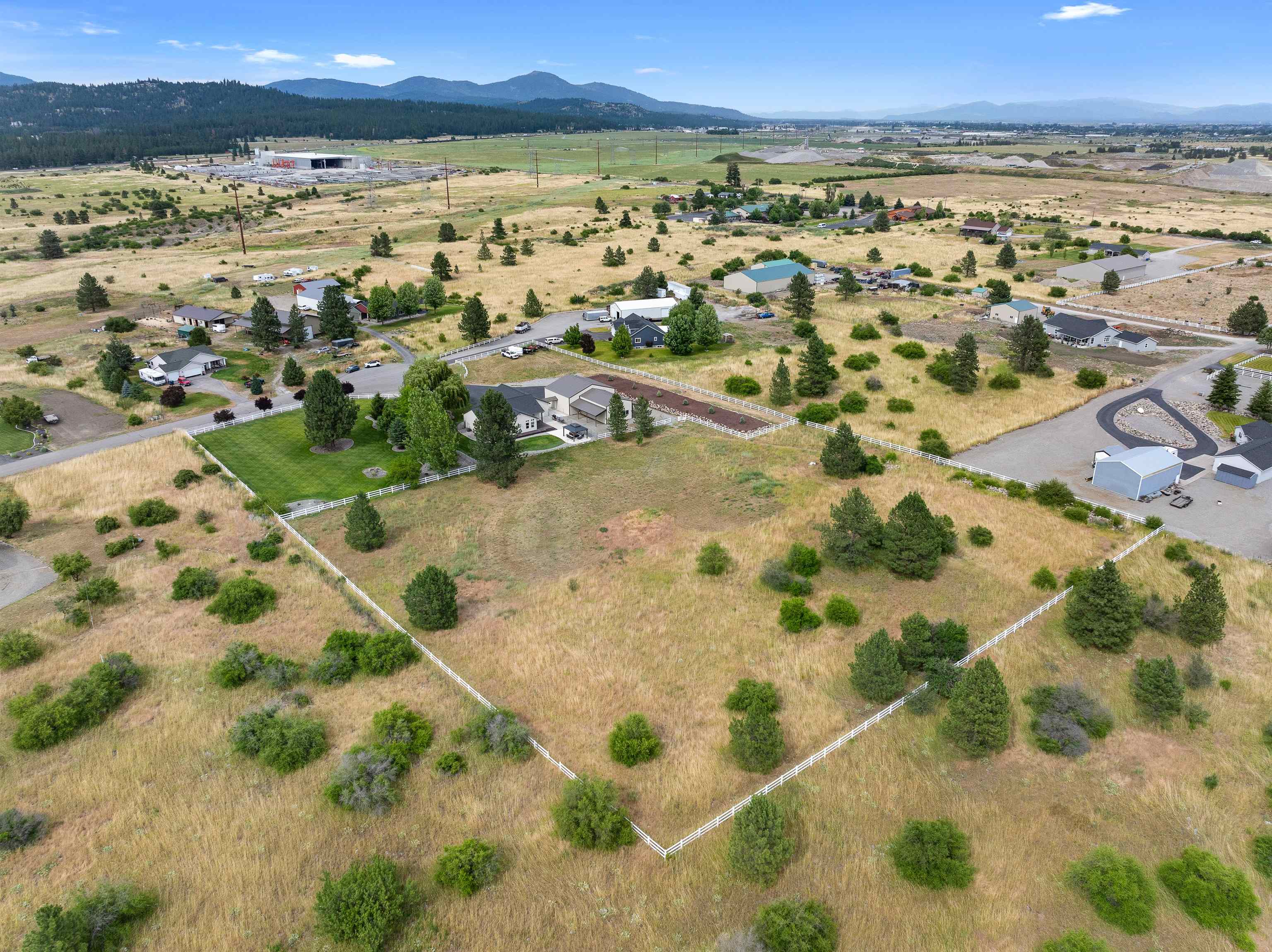 6608 North Vincent Road Newman Lake, WA 99025 - Photo 48 of 50