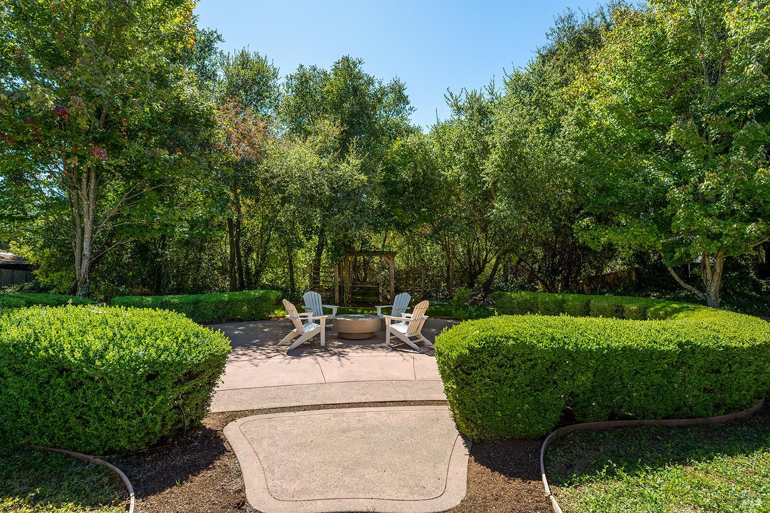 1470 High School Road Sebastopol, CA 95472 - Photo 4 of 54 Gallery Image 4