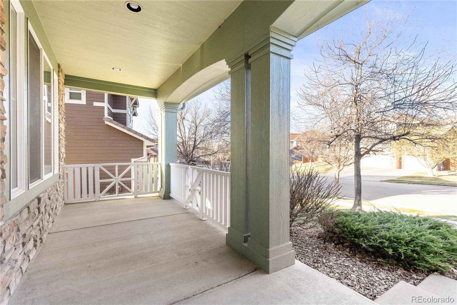 732 Ridgemont Circle Highlands Ranch, CO 80126 - Photo 5 of 50 Gallery Image 5