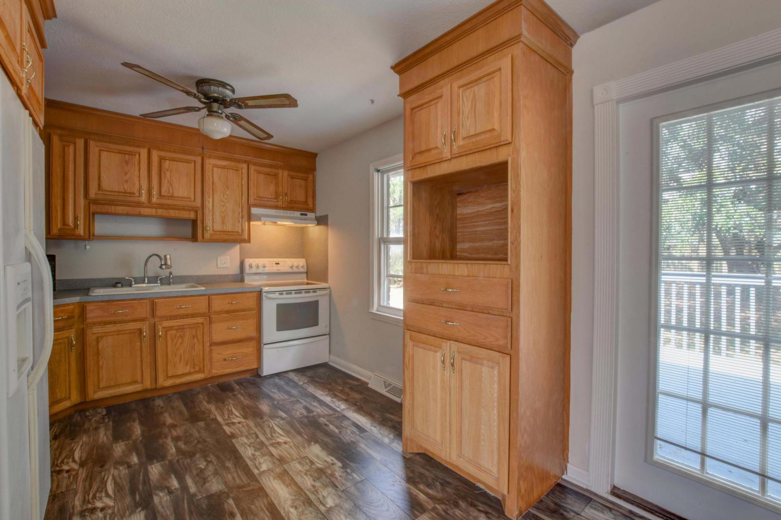 121 Azalea Road Goose Creek, SC 29445 - Photo 11 of 30 11