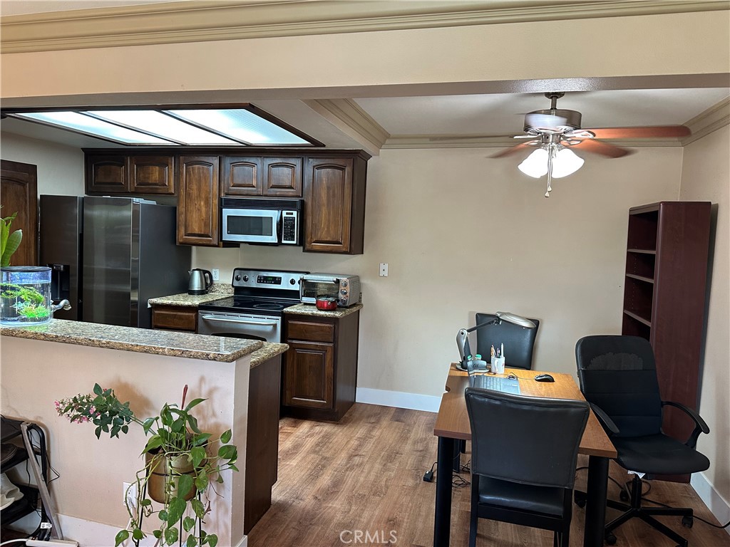 3535 Banbury Drive, Unit 94 Riverside, CA 92505 - Photo 5 of 28