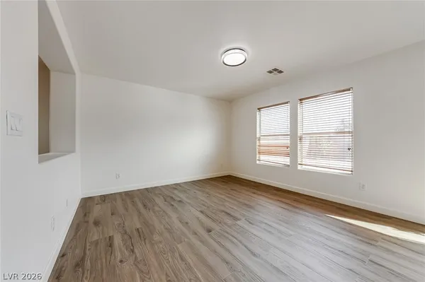 $3,000 | 10429 Vinson Point Avenue, Las Vegas, NV 89129