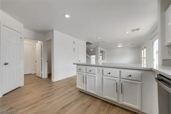 $3,000 | 10429 Vinson Point Avenue, Las Vegas, NV 89129