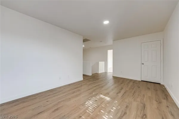 $3,000 | 10429 Vinson Point Avenue, Las Vegas, NV 89129