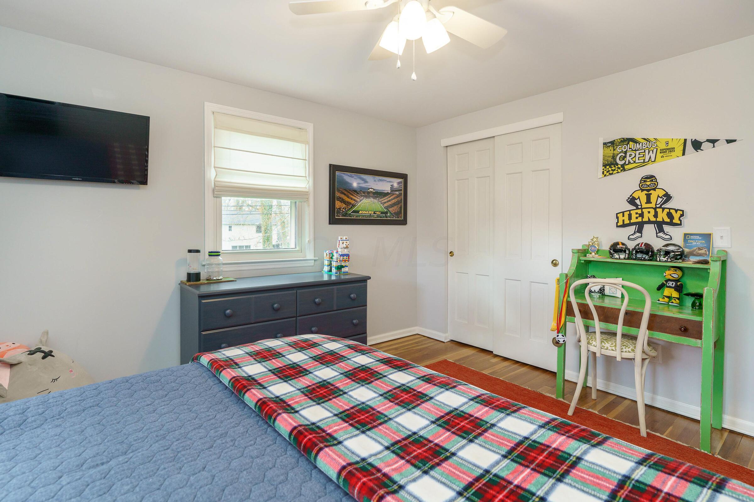 1437 Reymond Road Columbus, OH 43220 - Photo 24 of 37 Bedroom 2