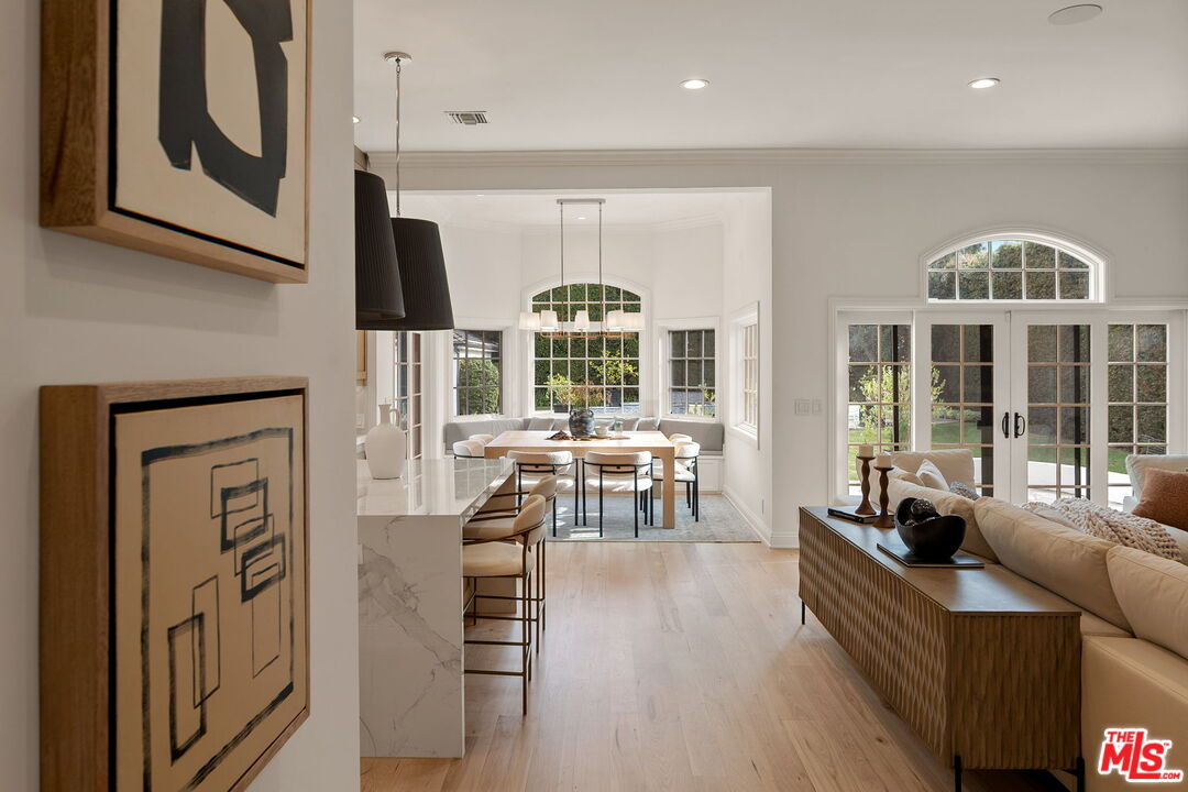 280 Homewood Road Los Angeles, CA 90049 - Photo 13 of 53