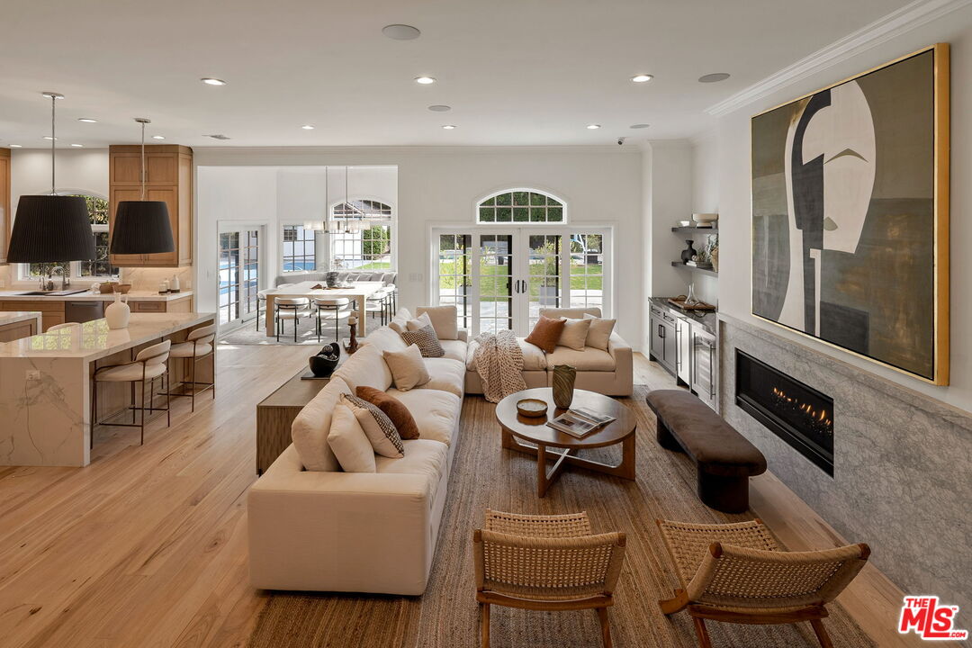 280 Homewood Road Los Angeles, CA 90049 - Photo 14 of 53