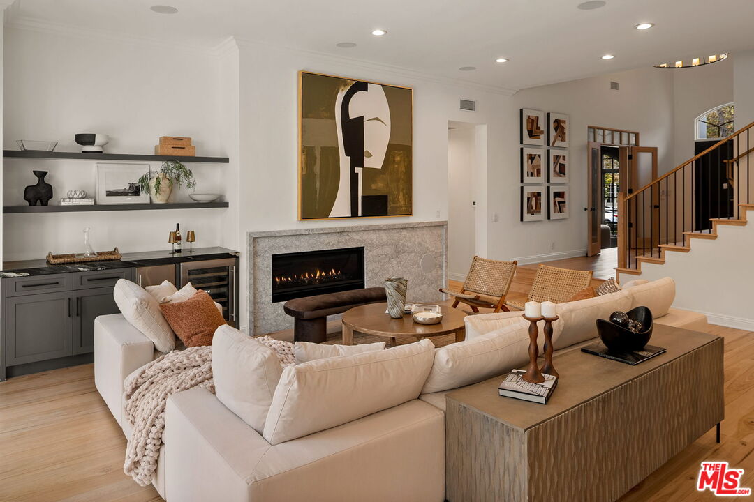 280 Homewood Road Los Angeles, CA 90049 - Photo 16 of 53