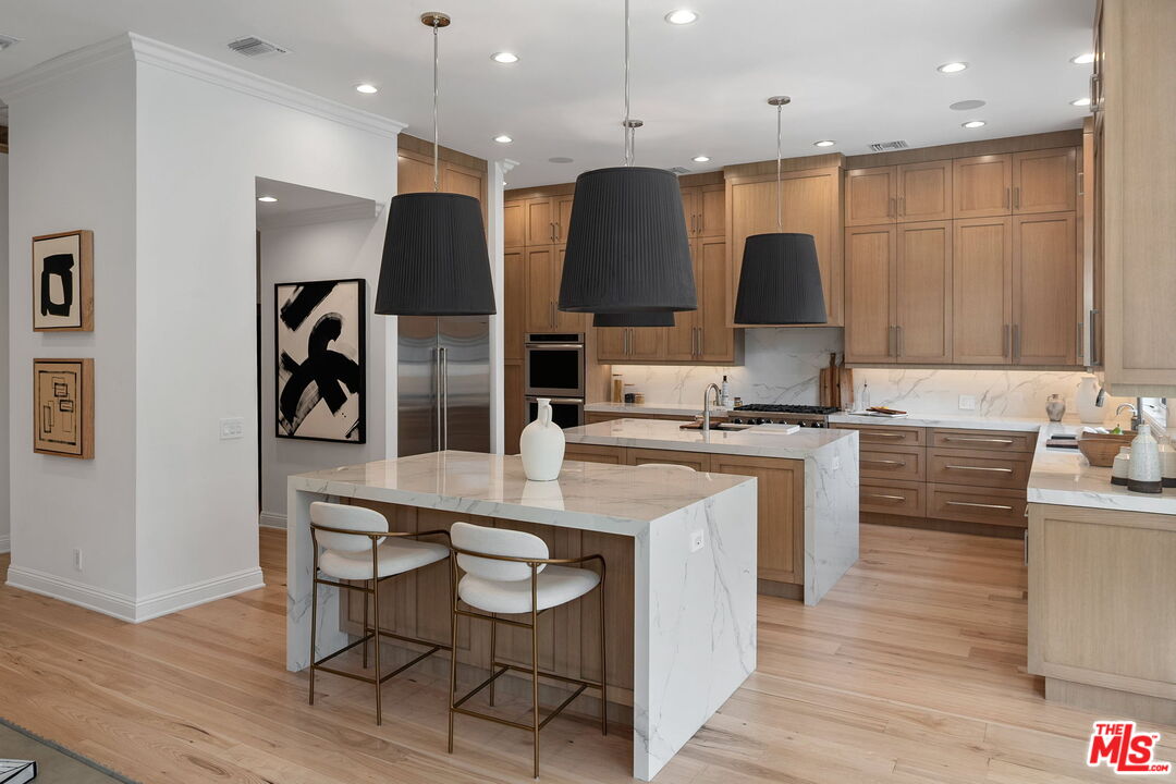 280 Homewood Road Los Angeles, CA 90049 - Photo 18 of 53