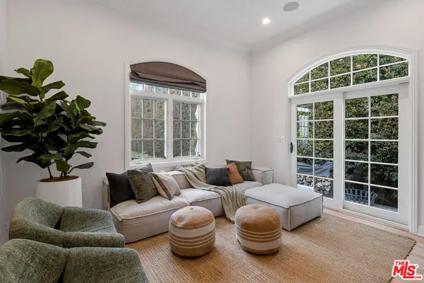 $62,500 | 280 Homewood Road, Los Angeles, CA 90049