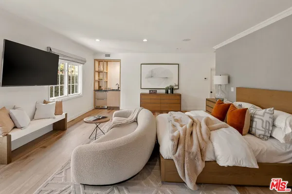 $62,500 | 280 Homewood Road, Los Angeles, CA 90049