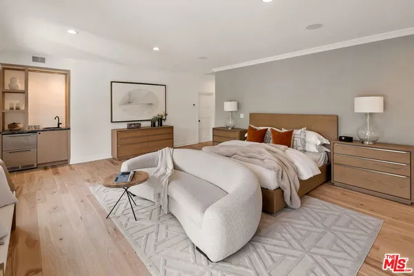 $62,500 | 280 Homewood Road, Los Angeles, CA 90049