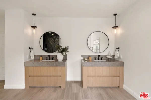 $62,500 | 280 Homewood Road, Los Angeles, CA 90049