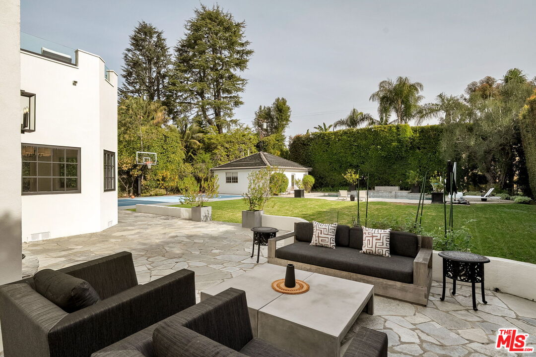 280 Homewood Road Los Angeles, CA 90049 - Photo 53 of 53