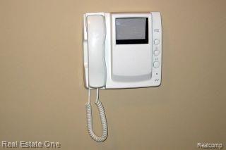 202 Walnut Boulevard, Unit 8 Rochester, MI 48307 - Photo 10 of 11 Walnut Intercom