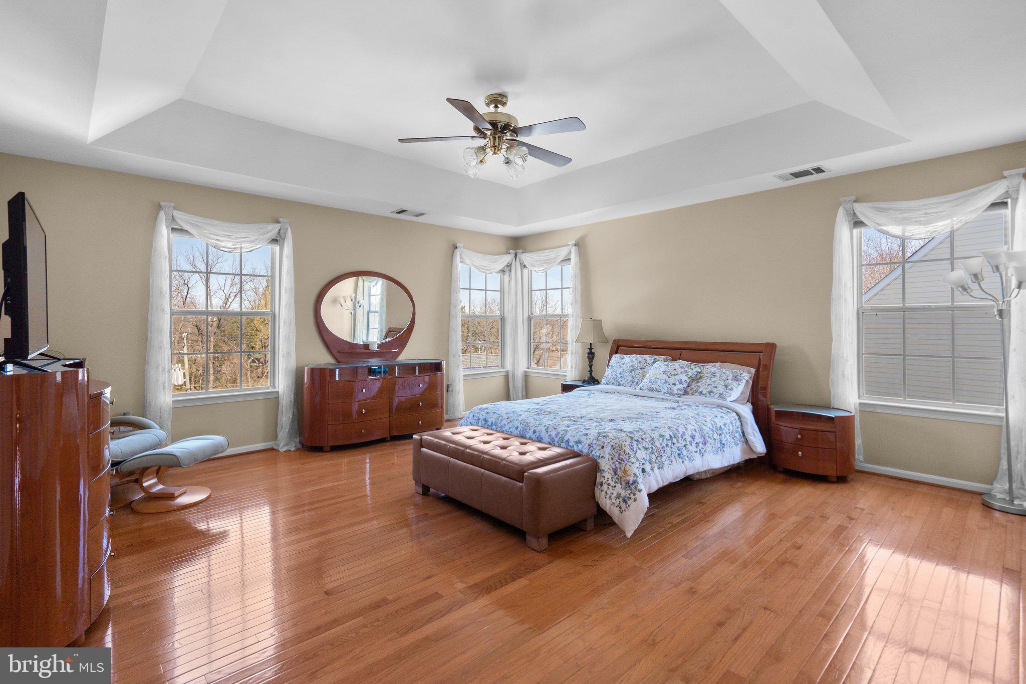 12921 Summit Ridge Terrace Germantown, MD 20874 - Photo 26 of 49 Primary bedroom