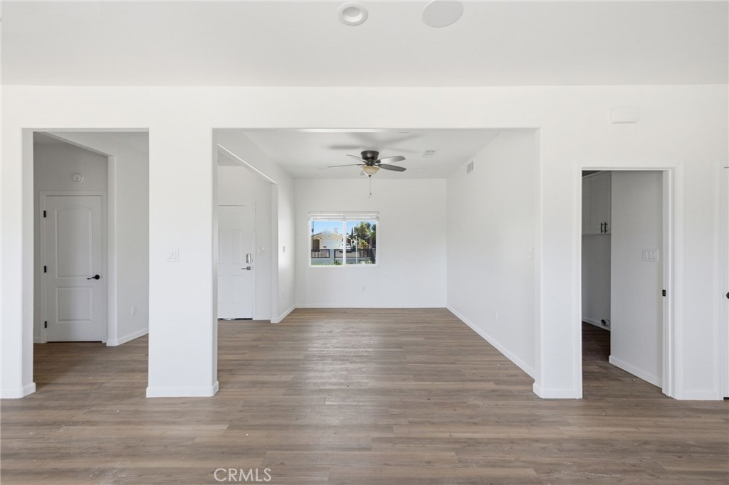 805 Lawson Road Bakersfield, CA 93307 - Photo 7 of 31
