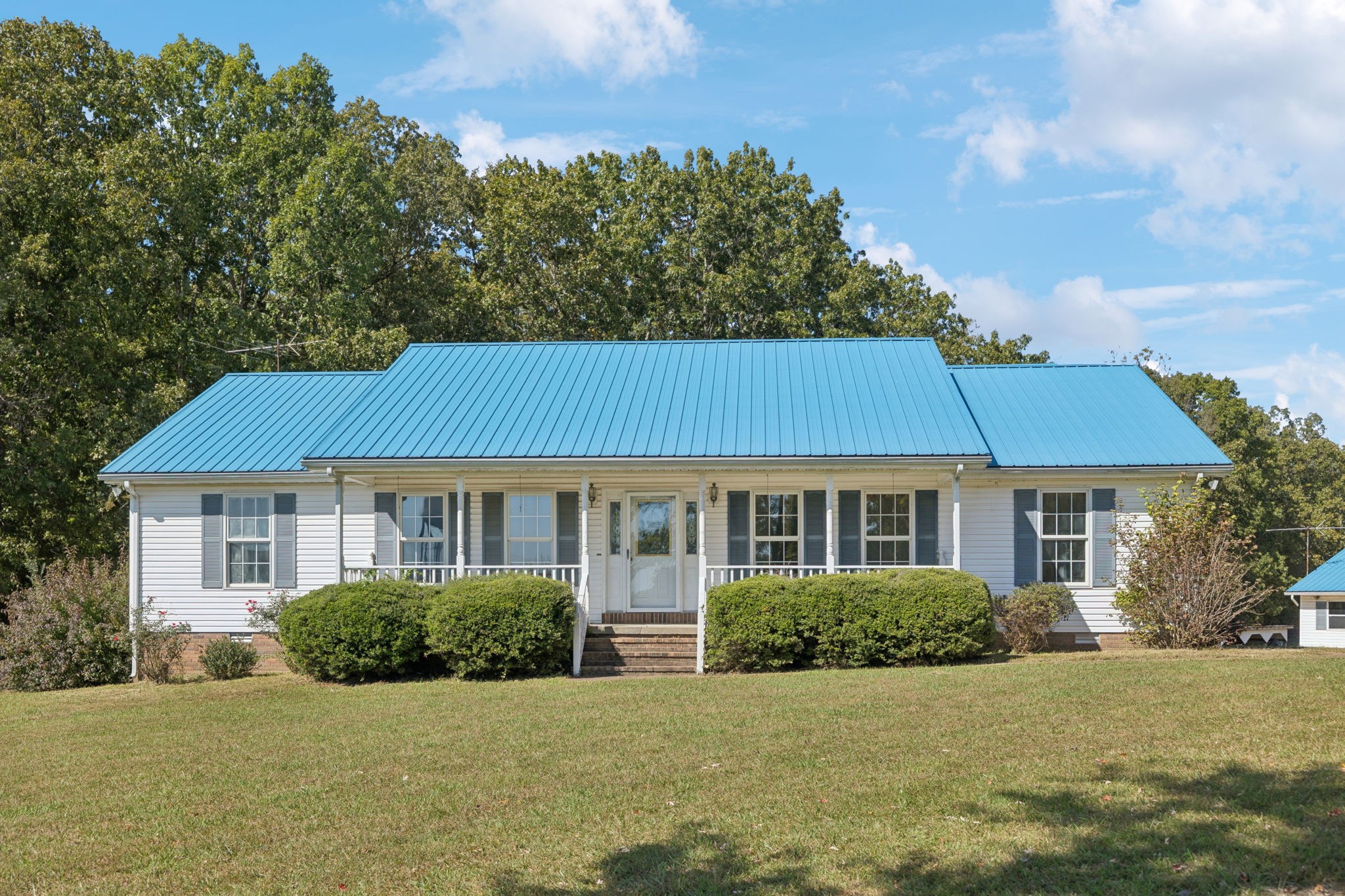 240 Hurst Road Hohenwald, TN 38462 - Photo 4 of 76