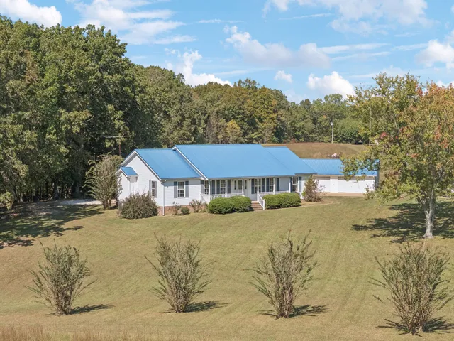 $525,000 | 240 Hurst Road, Hohenwald, TN 38462