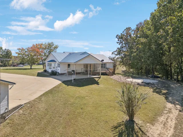 $525,000 | 240 Hurst Road, Hohenwald, TN 38462