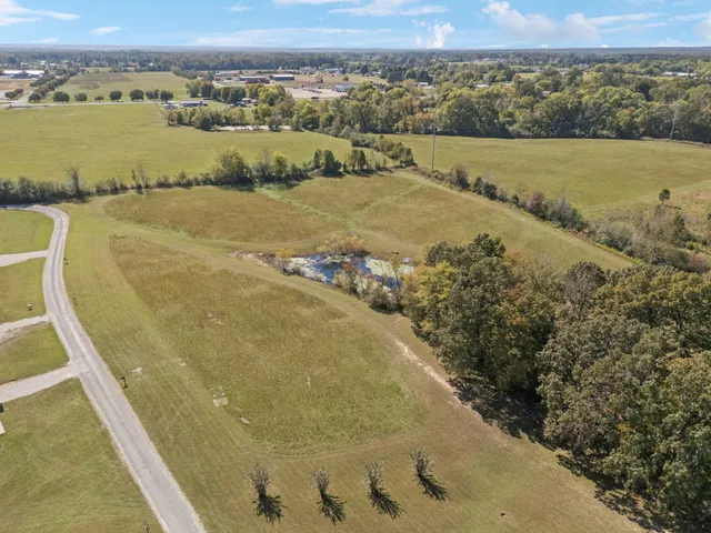 $525,000 | 240 Hurst Road, Hohenwald, TN 38462