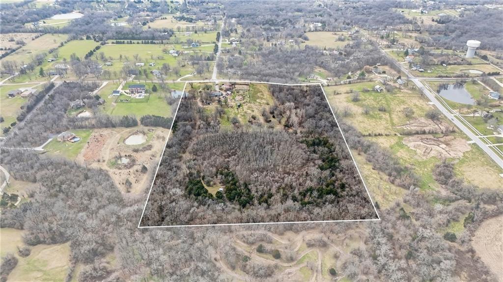 6825 South Arnett Road Grain Valley, MO 64029 - Photo 2 of 4