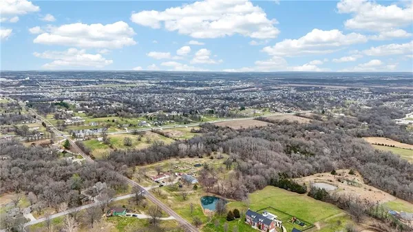 $1,500,000 | 6825 South Arnett Road, Grain Valley, MO 64029