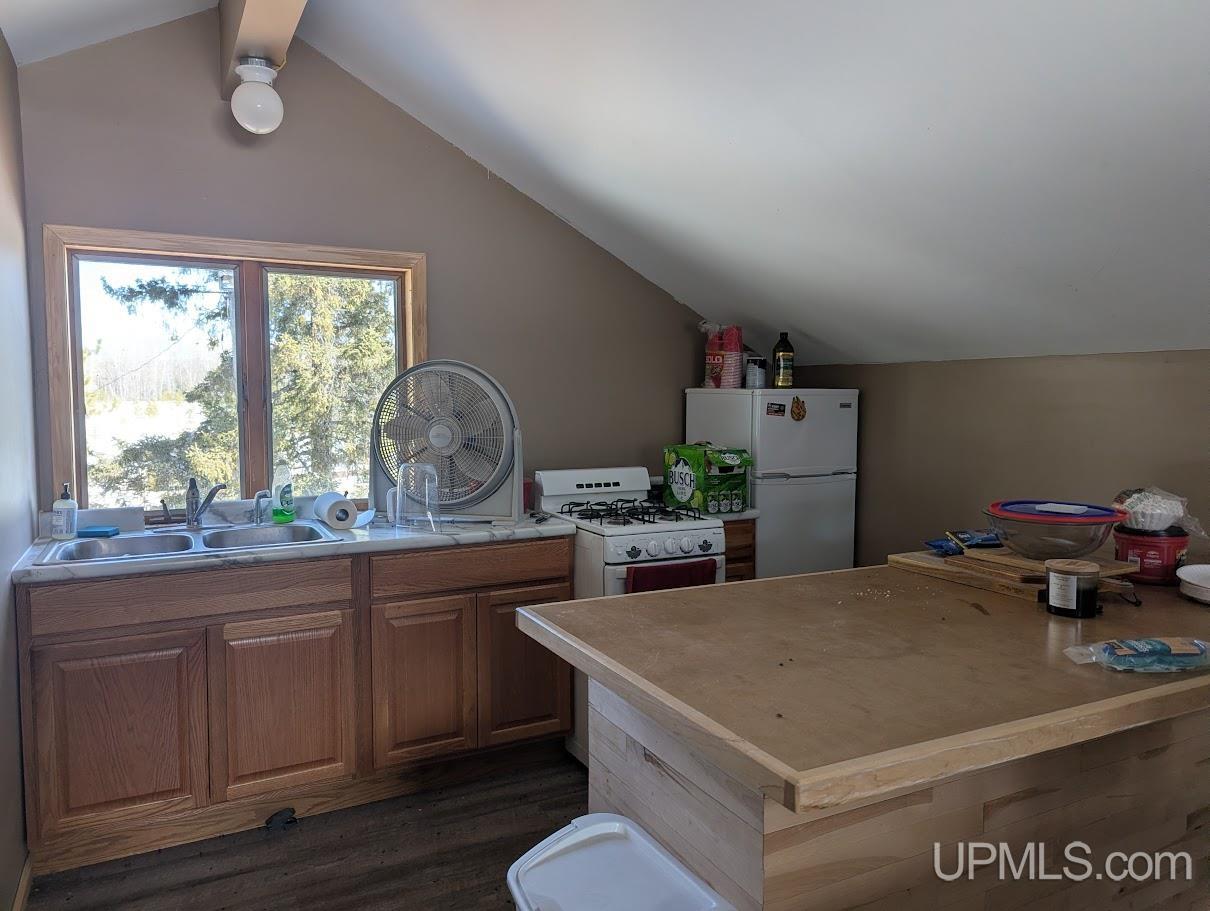 10961 Riikonen Road Mass City, MI 49948 - Photo 9 of 27
