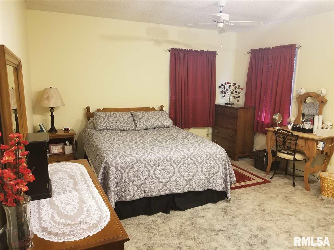 2301 Cleveland Street Clinton, IA 52732 - Photo 13 of 16 Gallery Image 13