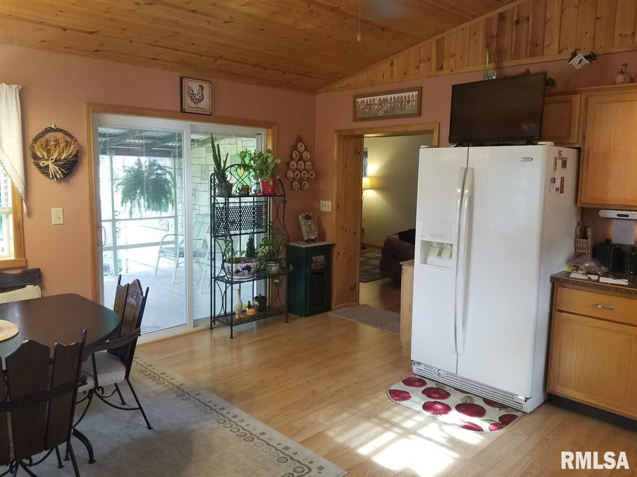 2301 Cleveland Street Clinton, IA 52732 - Photo 8 of 16 Gallery Image 8