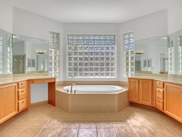 $750,000 | 819 Southwest Bromelia Terrace, Stuart, FL 34997