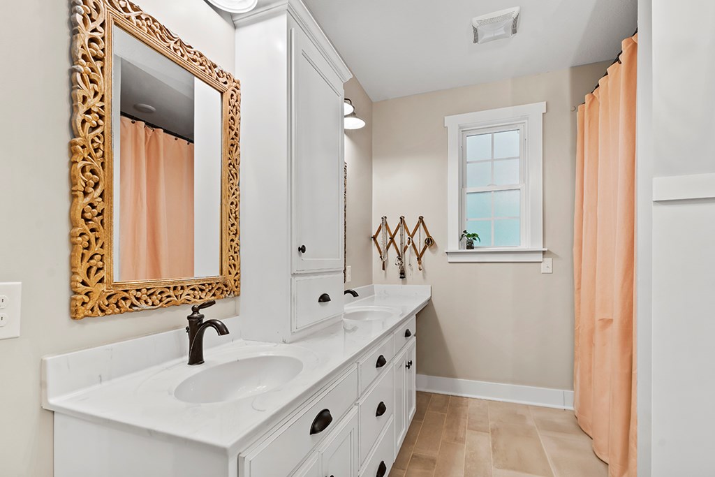629 Windsor Road Hodges, SC 29653 - Photo 19 of 34