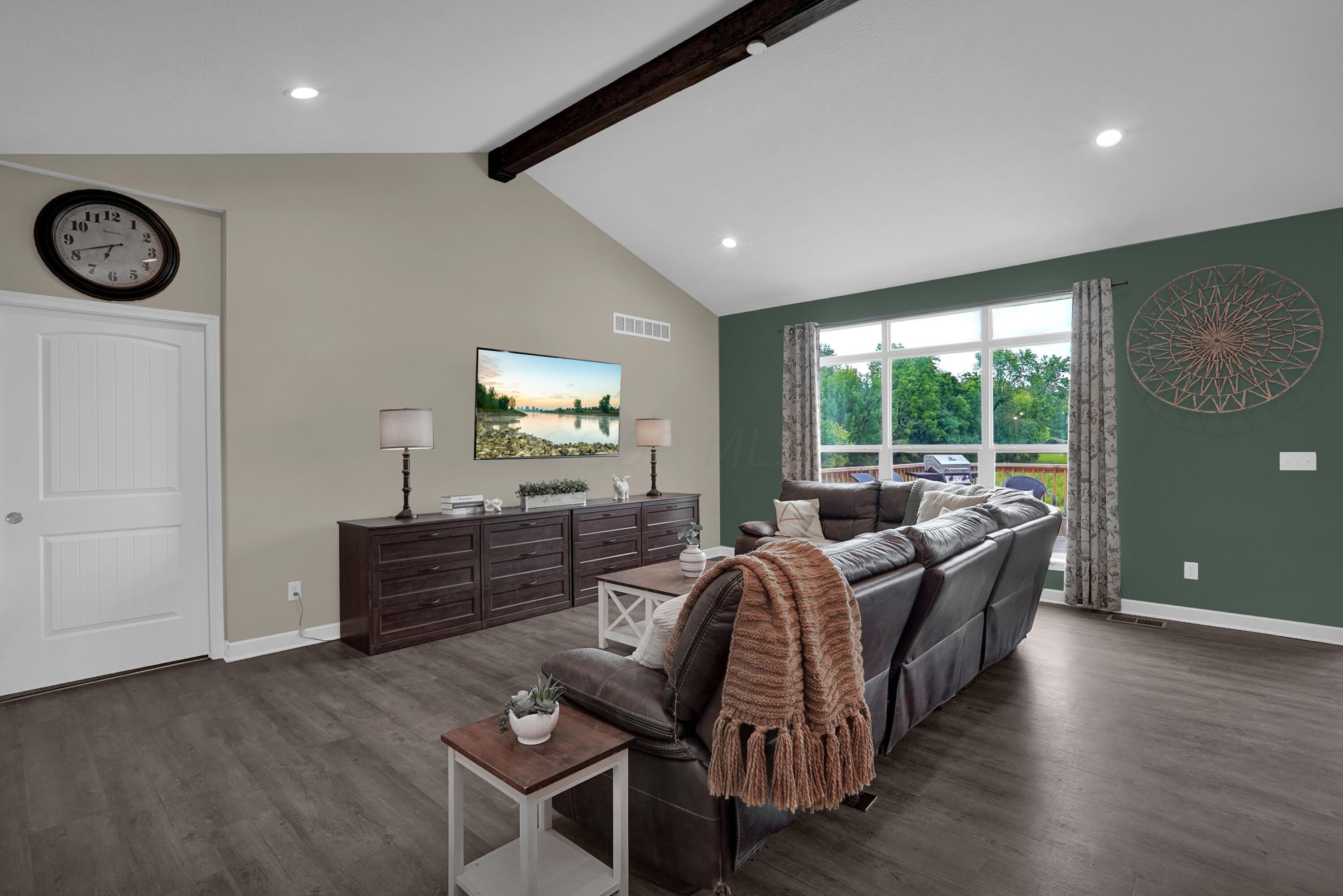 582 Dent Road Sunbury, OH 43074 - Photo 11 of 56 Great Room