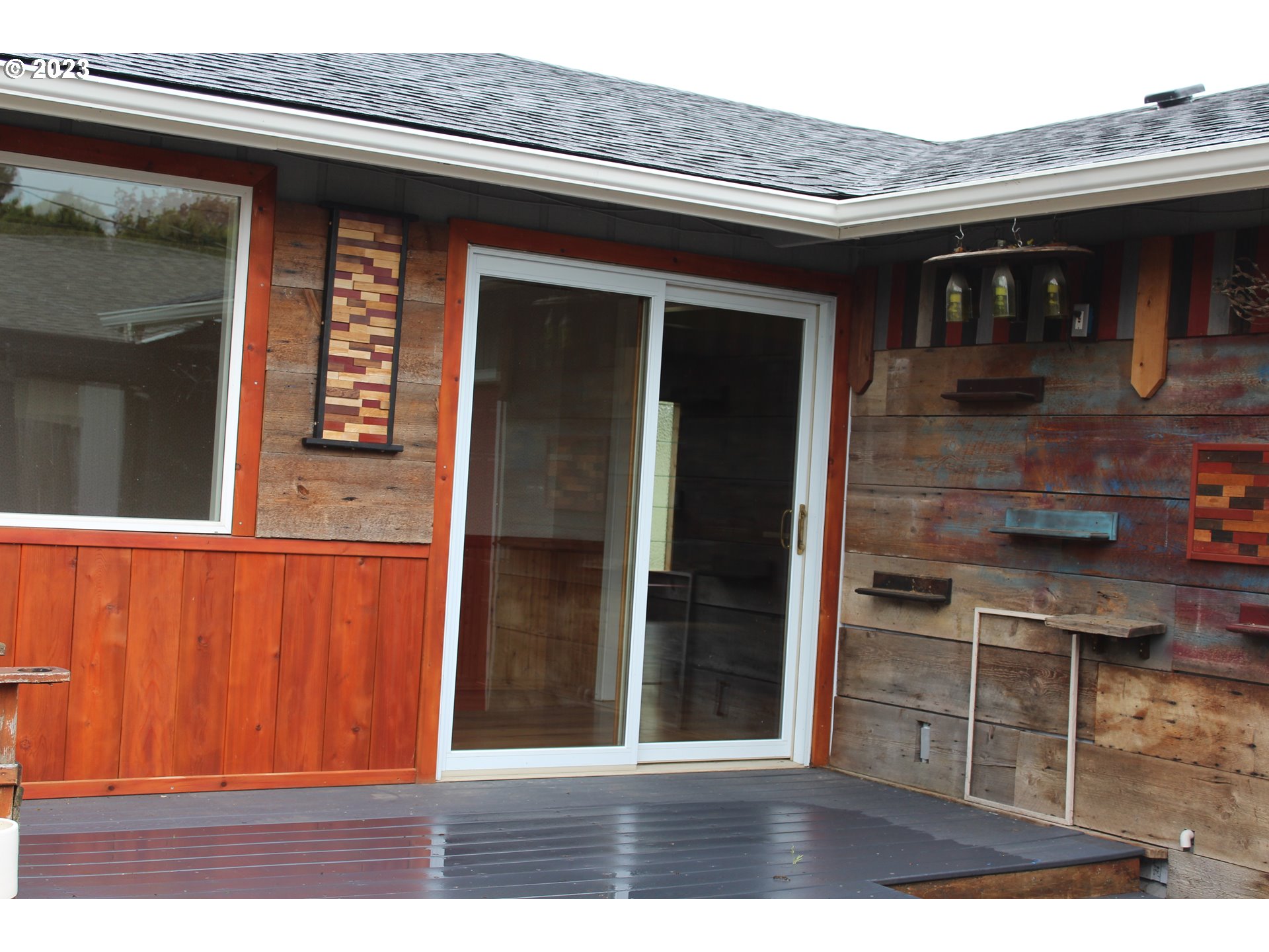 2355 11th Street Springfield, OR 97477 - Photo 11 of 16 a view of a car garage of the house