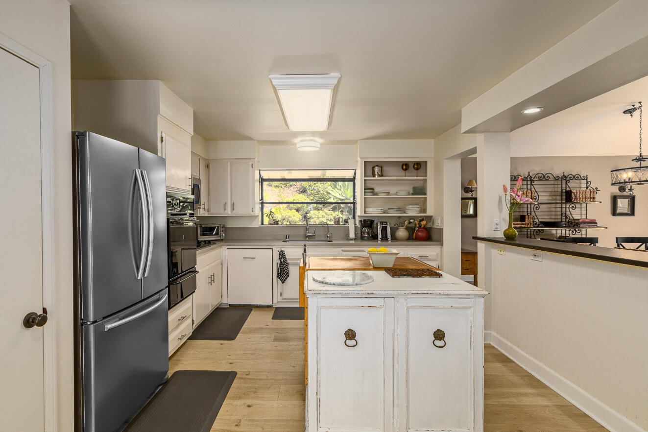 401 Loma Media Road Santa Barbara, CA 93103 - Photo 11 of 29 Kitchen is open to