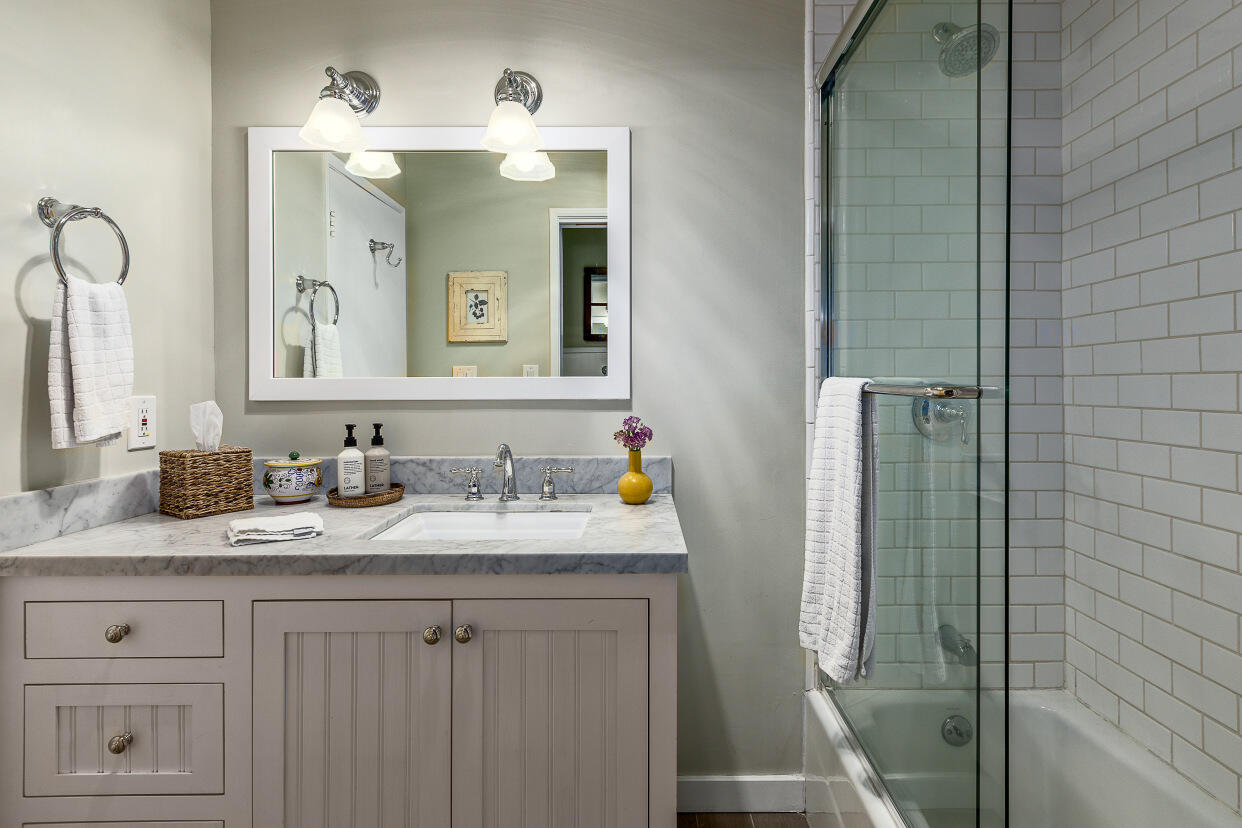 401 Loma Media Road Santa Barbara, CA 93103 - Photo 16 of 29 Hall Bath