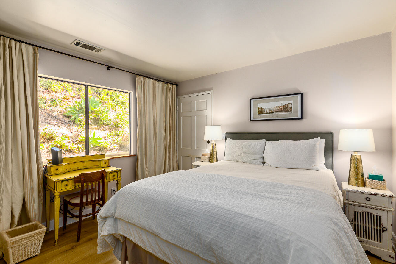 401 Loma Media Road Santa Barbara, CA 93103 - Photo 17 of 29 3rd Bedroom