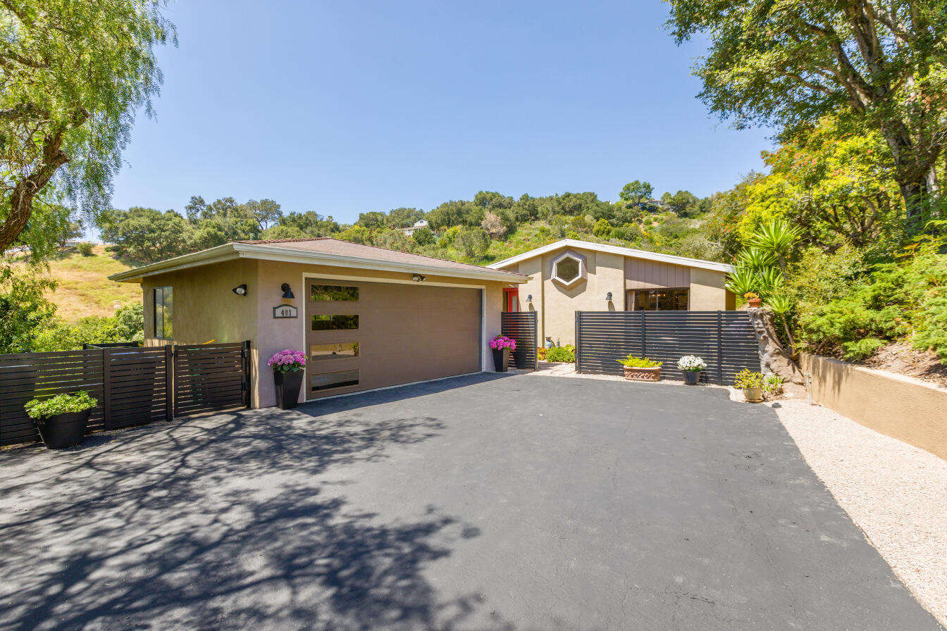401 Loma Media Road Santa Barbara, CA 93103 - Photo 7 of 29 Level driveway and extra parking