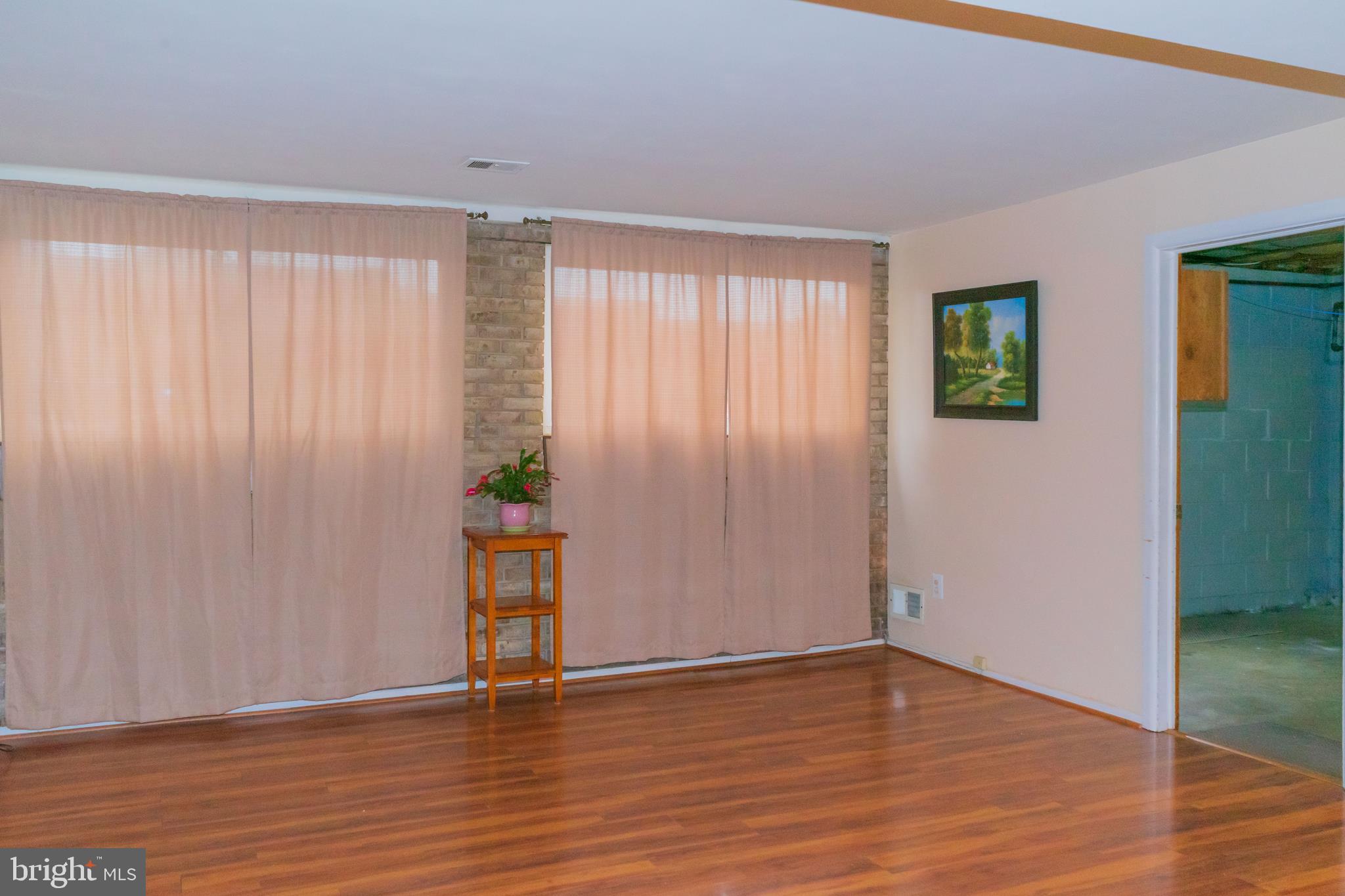 5710 Westgate Road Lanham, MD 20706 - Photo 2 of 32
