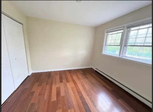 $2,200 | 2343 Ogden Avenue, Unit 3, Downers Grove, IL 60515
