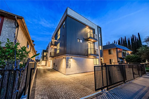 $4,068 | 6094 La Prada, Los Angeles, CA 90042