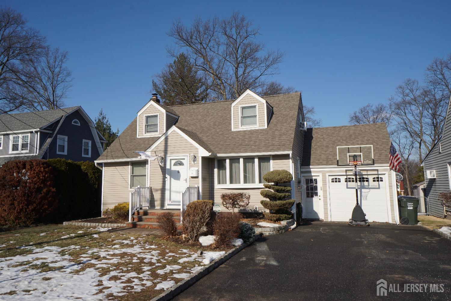 84 West Hill Road Colonia, NJ 07067 - Photo 3 of 39 Gallery Image 3