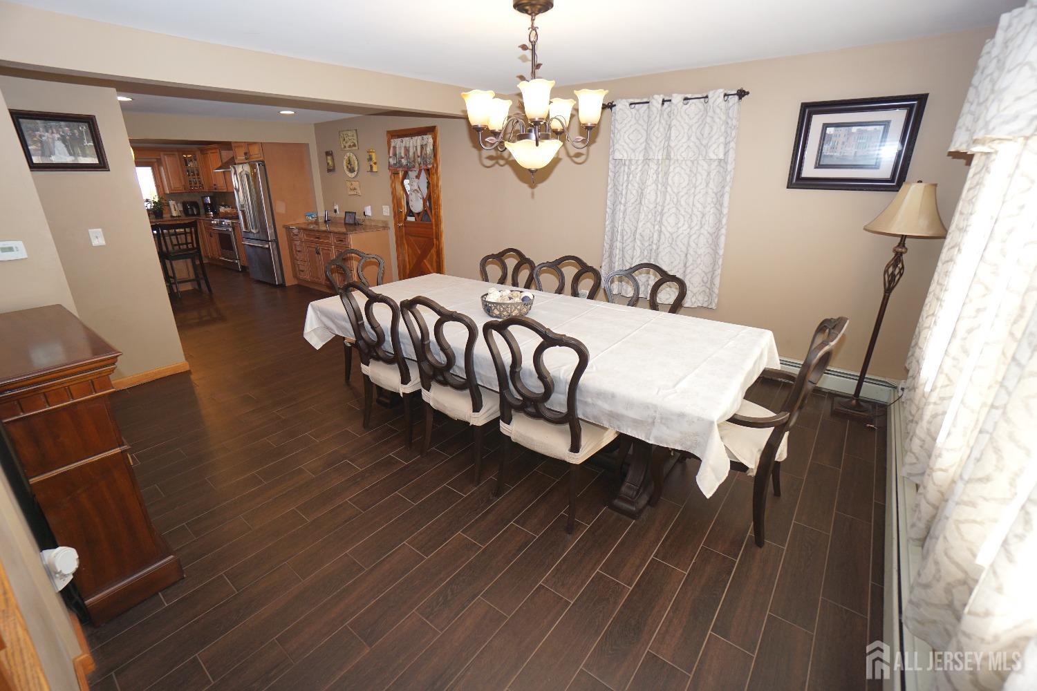 84 West Hill Road Colonia, NJ 07067 - Photo 6 of 39 Gallery Image 6