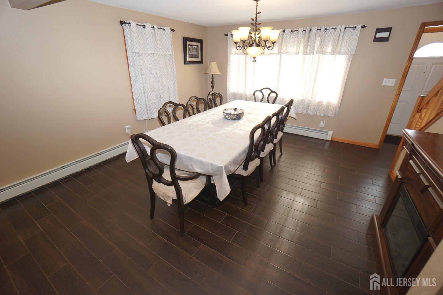 84 West Hill Road Colonia, NJ 07067 - Photo 9 of 39 Gallery Image 9