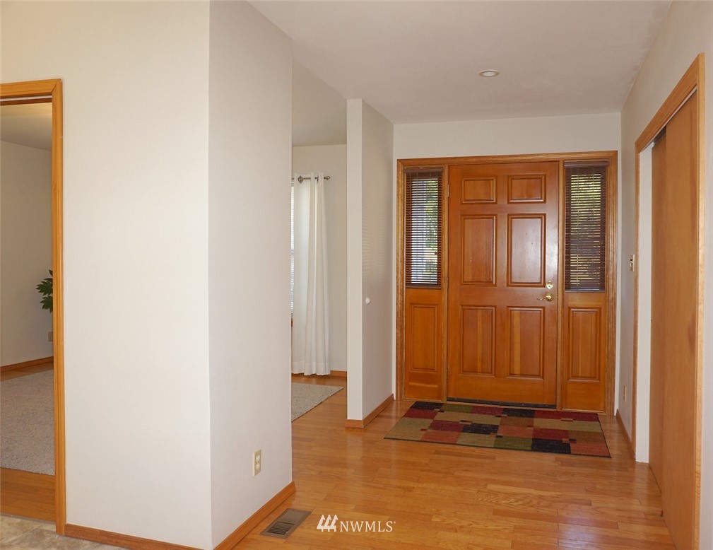3100 Maple Ridge Court Bellingham, WA 98229 - Photo 4 of 21 Gallery Image 4
