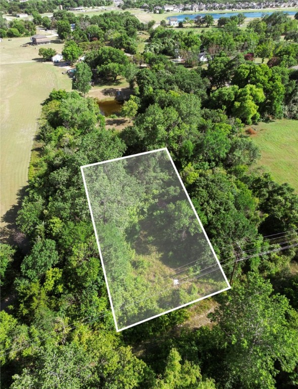 4002 South 3rd Street Waco, TX 76706 - Photo 3 of 5 a view of a yard