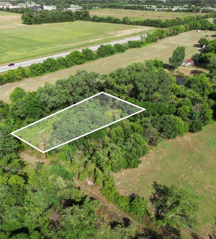 4002 South 3rd Street Waco, TX 76706 - Photo 5 of 5 a view of a tennis court
