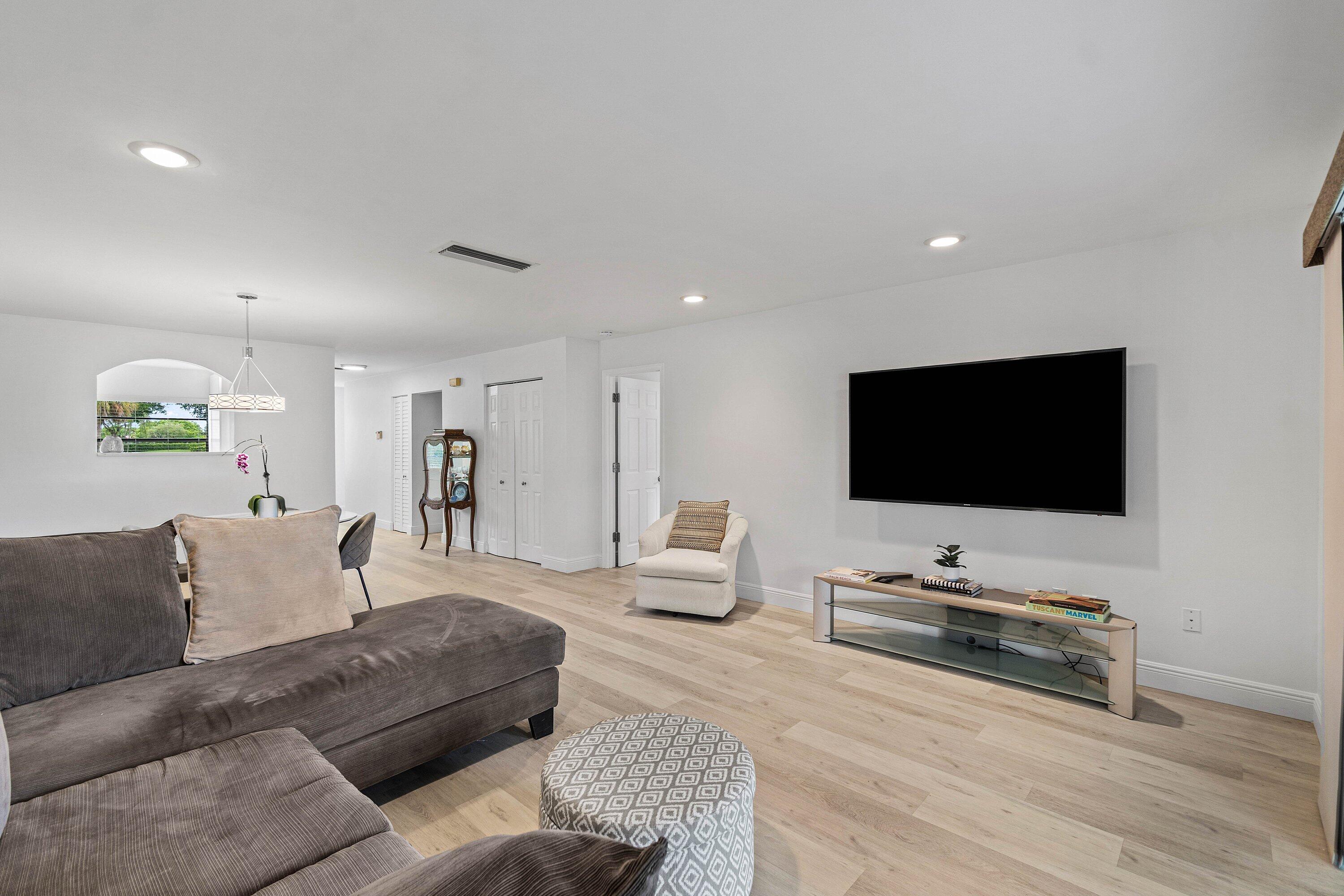 21506 Juego Circle, Unit 28E Boca Raton, FL 33433 - Photo 16 of 33 021-21506JuegoCircle-28E-BocaRaton-FL-33